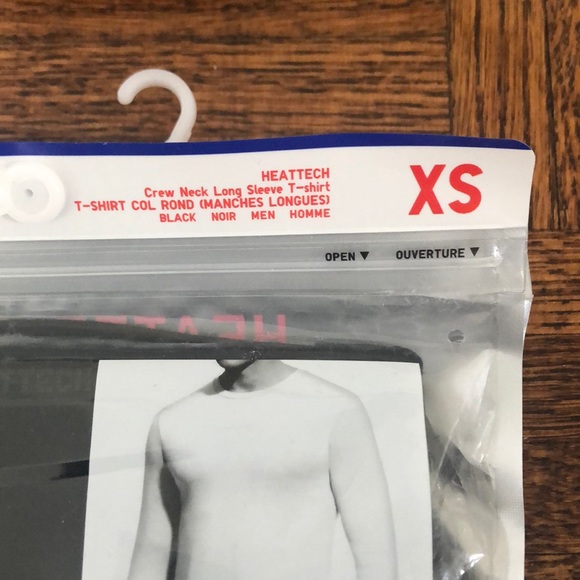 Uniqlo Heattech Shirt - Picture 3 of 4